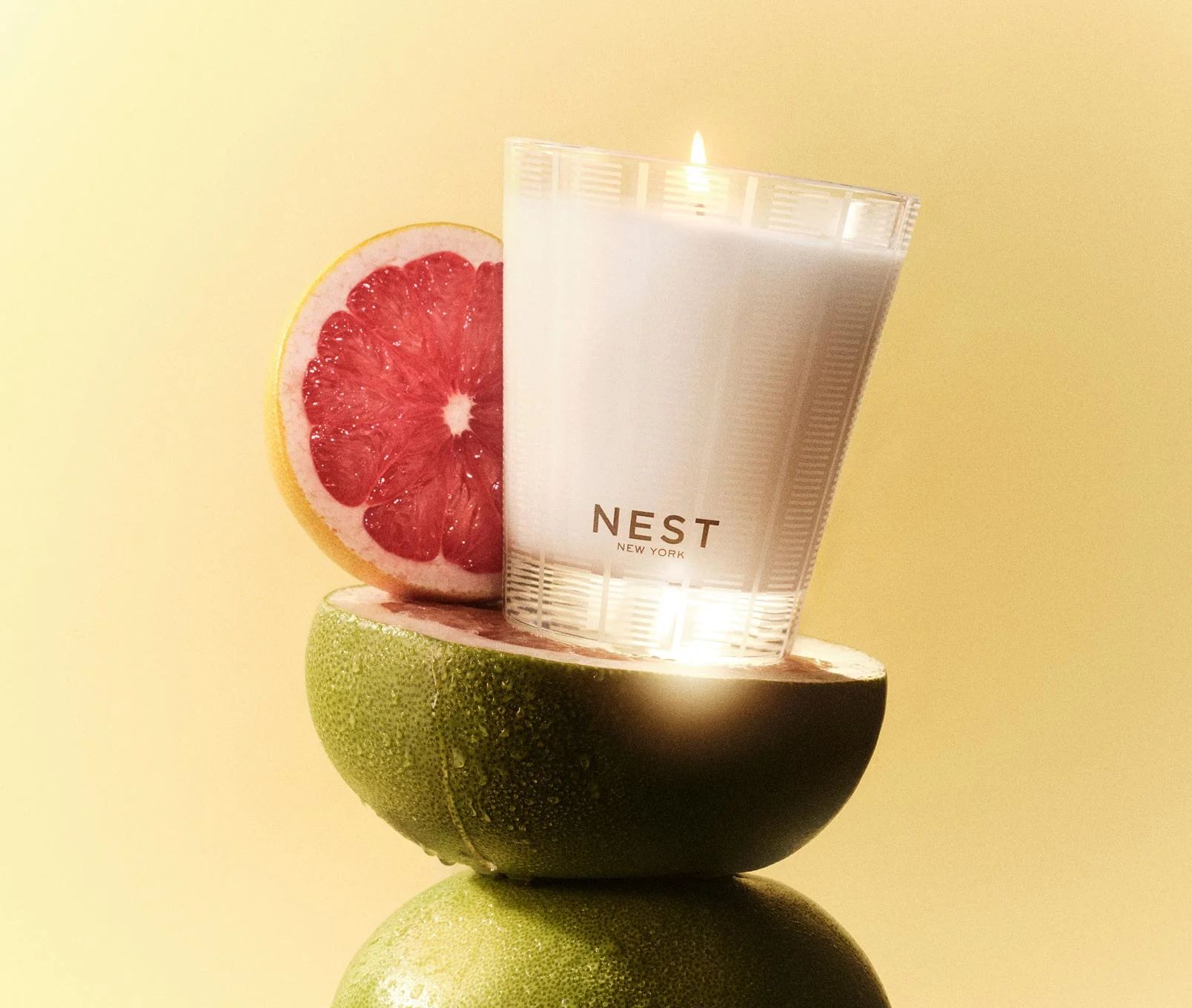 0-grapefruit-duo-3-wick-classic-candle-2.webp Grapefruit Duo: 3-Wick & Classic Candle