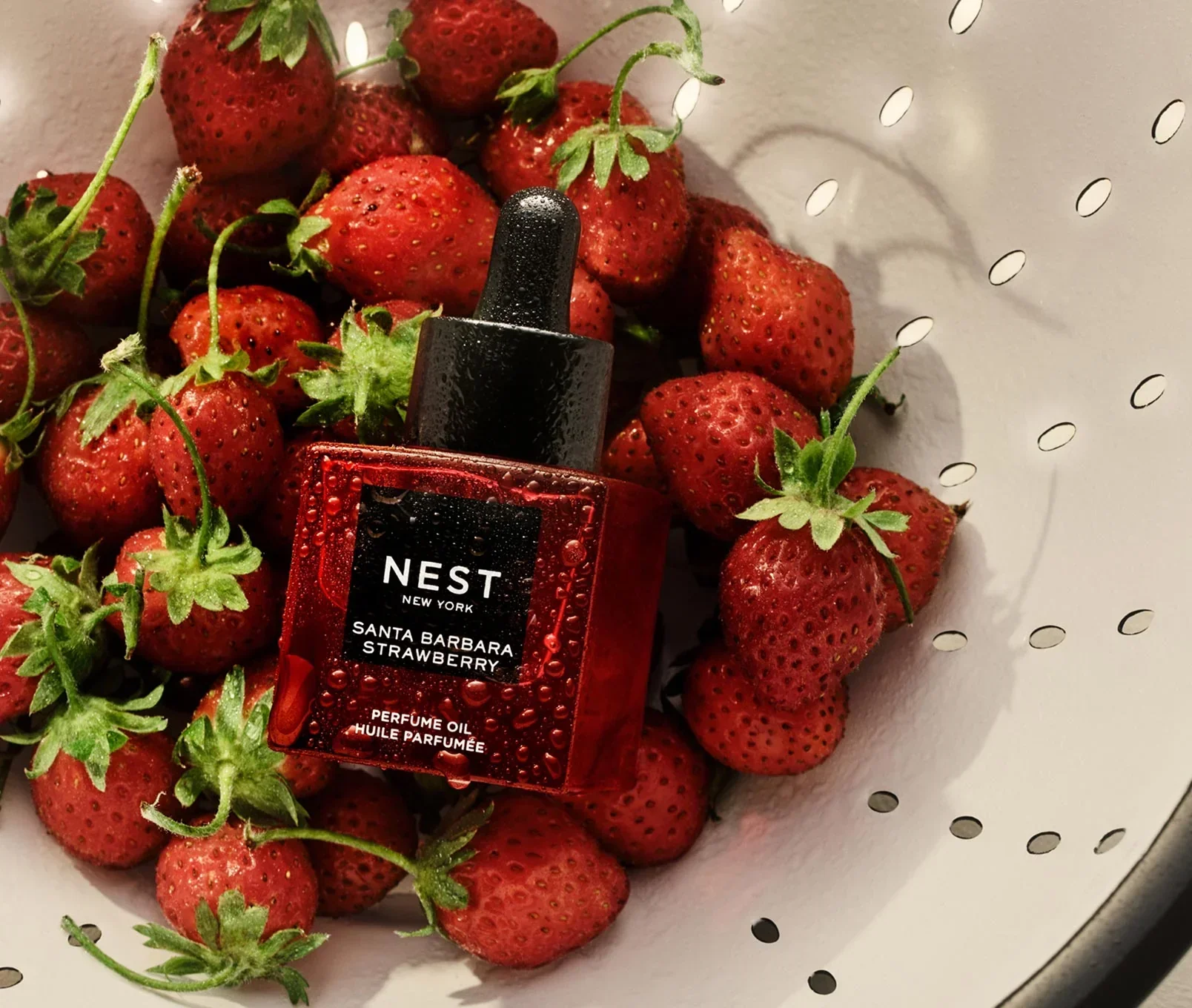 10-santa-barbara-strawberry-perfume-oil-30ml-4.webp Santa Barbara Strawberry Perfume Oil (30mL)