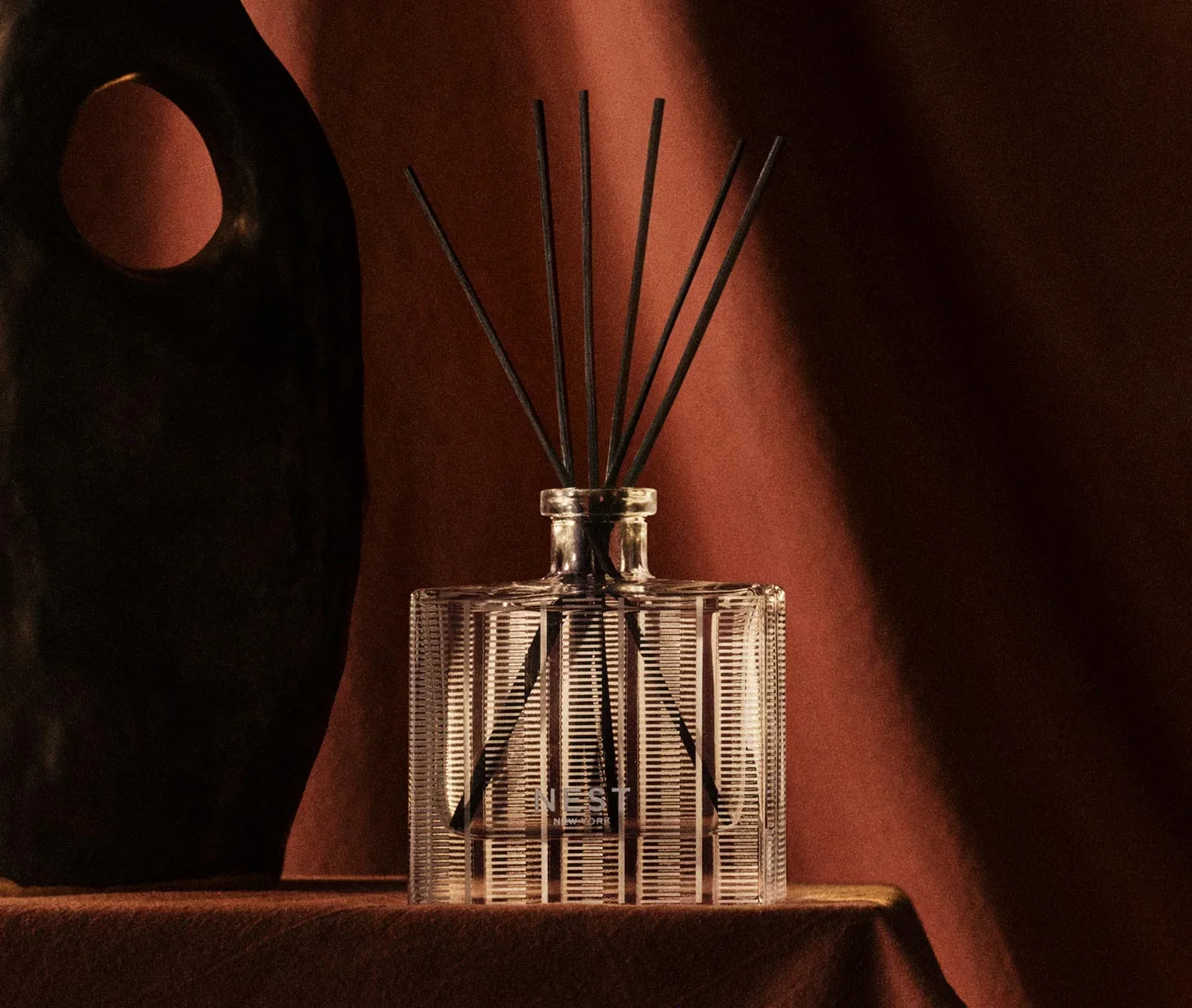 225-moroccan-amber-reed-diffuser-2.webp Moroccan Amber Reed Diffuser