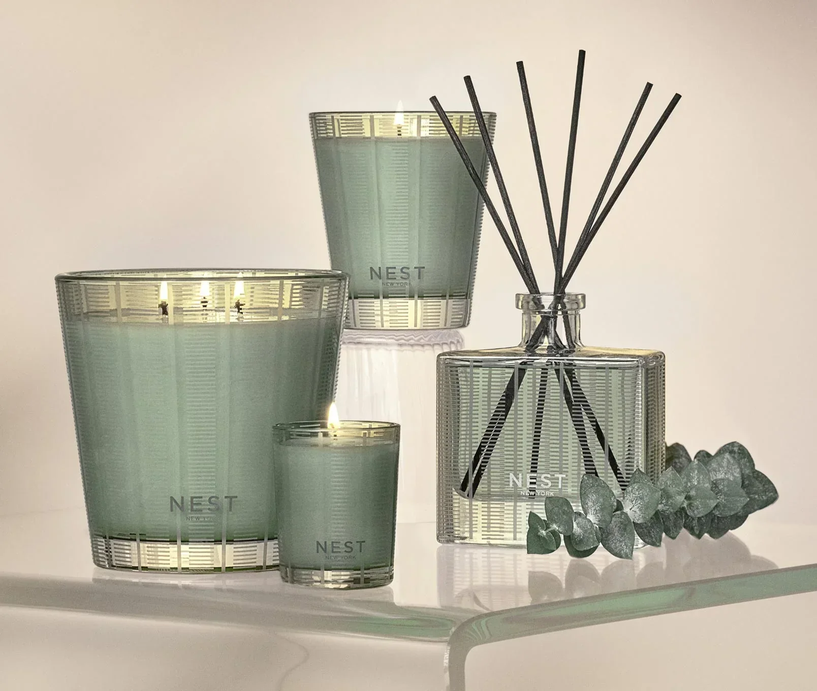 329-wild-mint-eucalyptus-votive-candle-2.webp Wild Mint & Eucalyptus Votive Candle